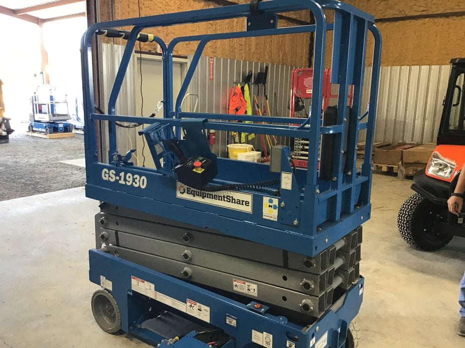 2019 Genie GS-1930 Fixed Rails with Chain Entry