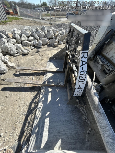 2020 PALADIN 72" Skid Steer Forks