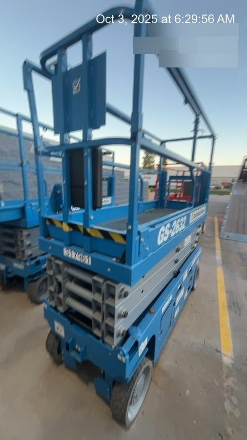 2023 GENIE GS-2632