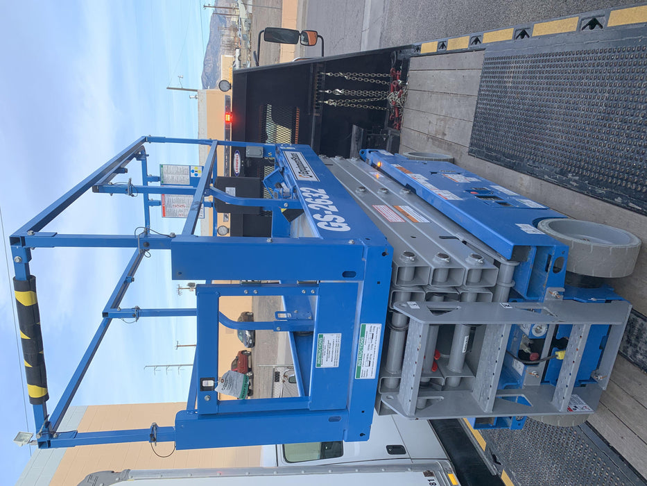 2020 Genie GS-2632 Solid NM Tires, Folding Rails with Half-Height Swing Gate, Beacon