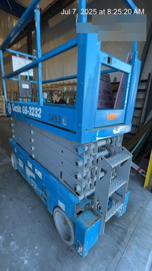 2017 Genie GS-3232 Standard