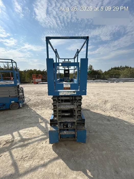 2018 Genie GS-3232 Genie GS3232 Lift w/Folding Rails and Swing Gate