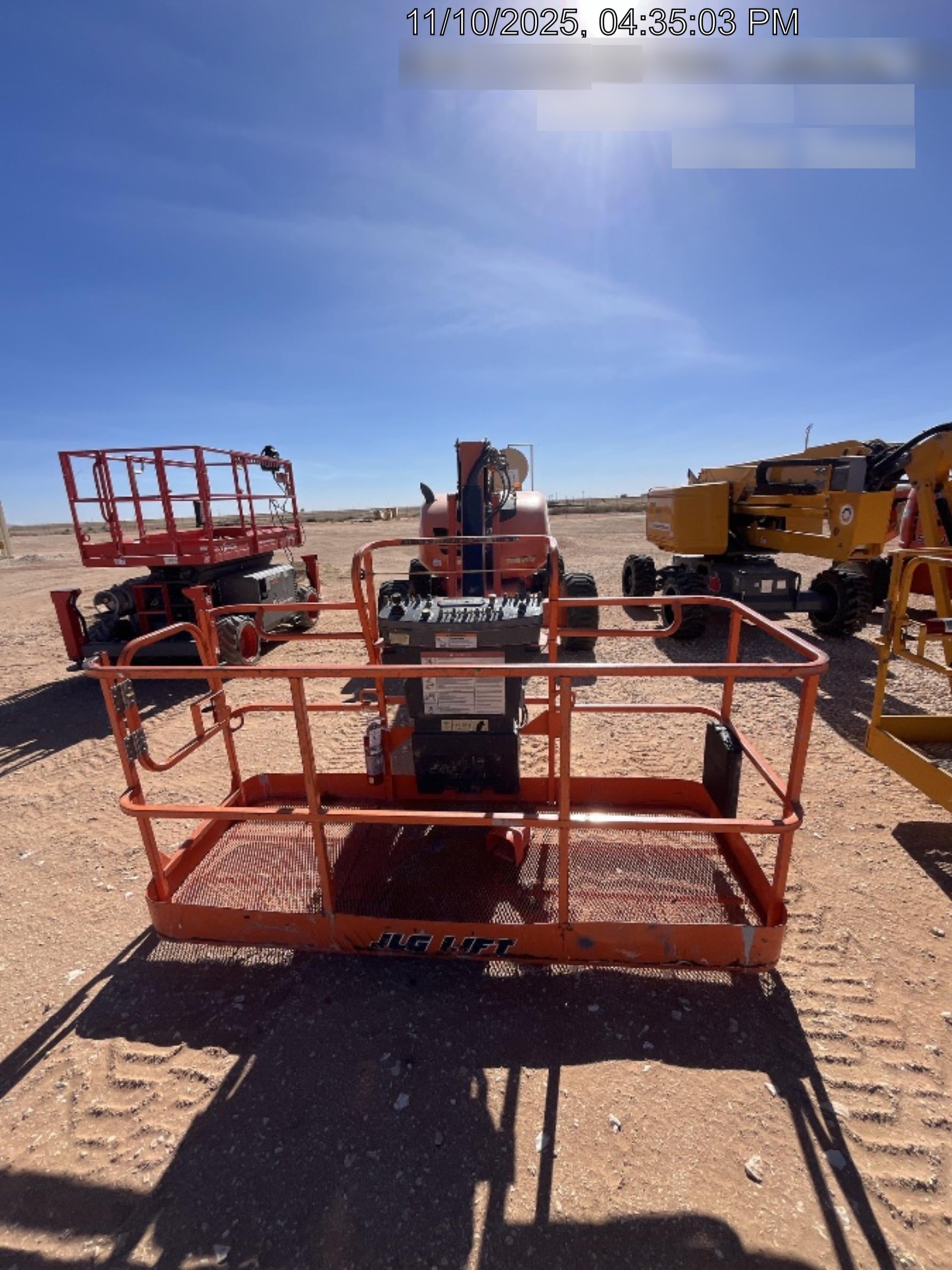 2019 JLG 600AJ