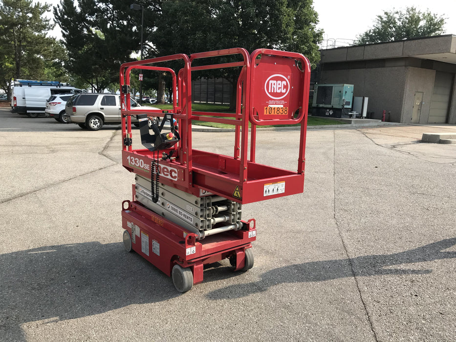 2020 MEC 1330SE Solid NM Tires, Steel Swing out Doors, LCS, Beacon, 900W Invertor