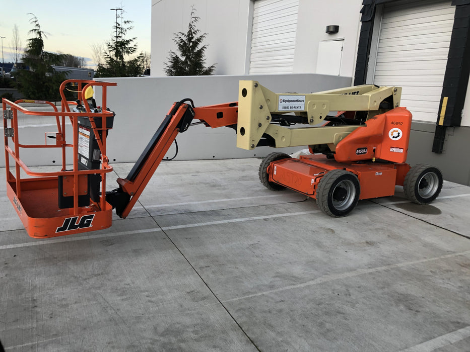 2019 JLG E450AJ