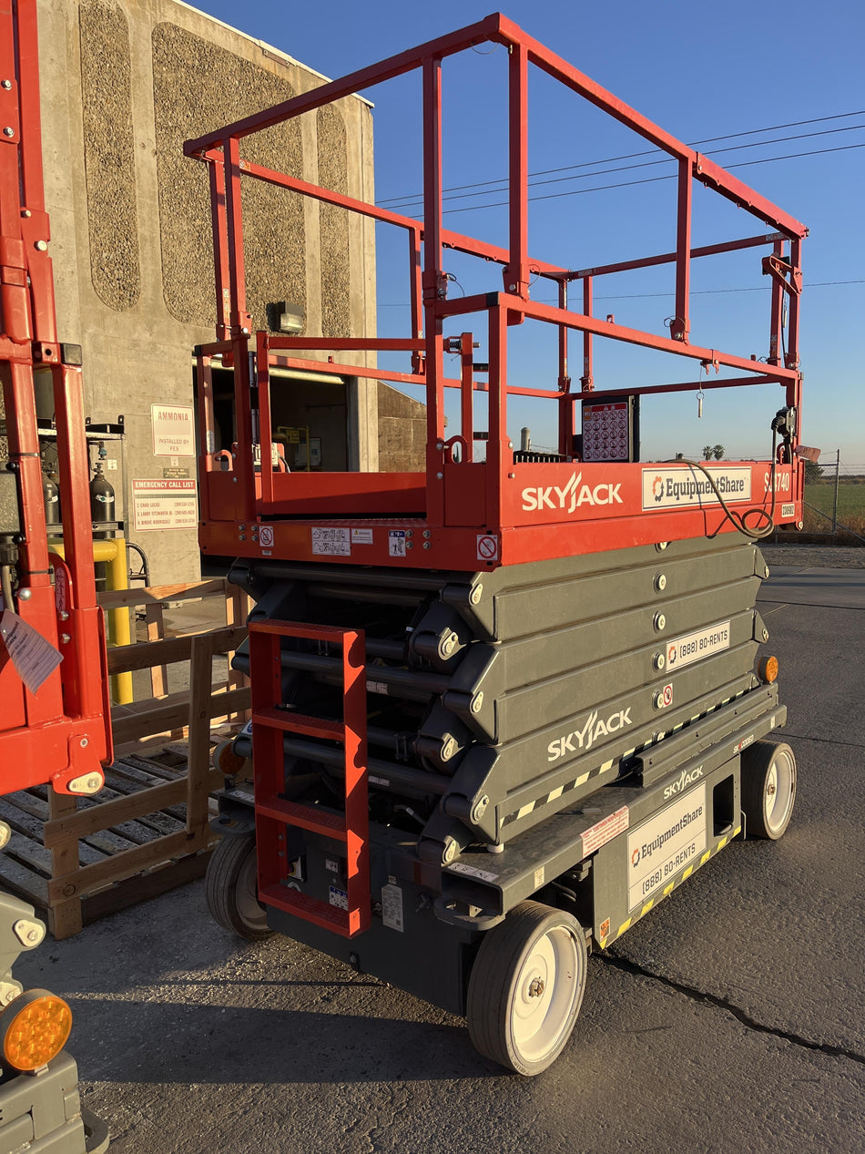 2022 SKYJACK SJ4740