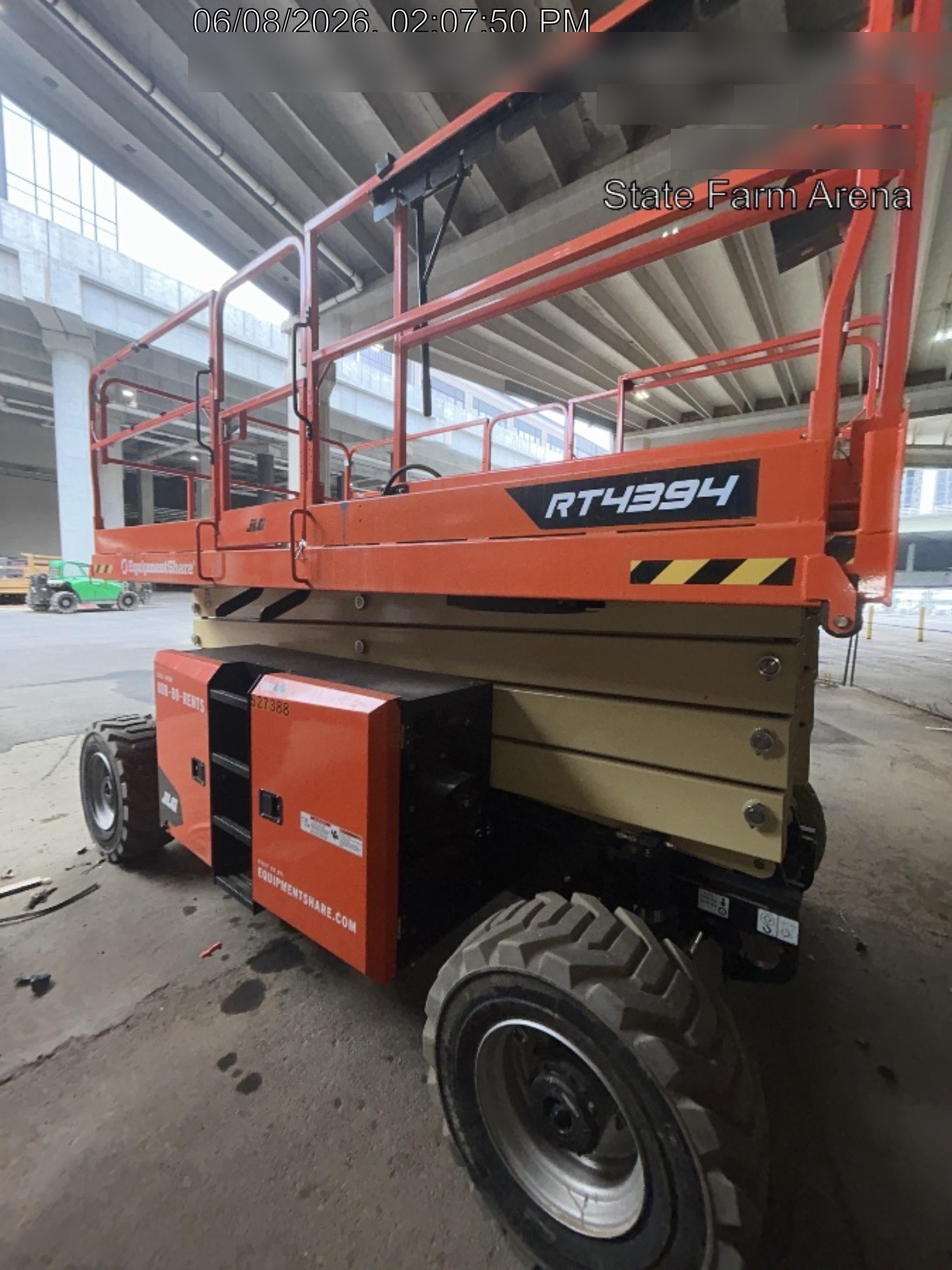 2025 JLG RT4394