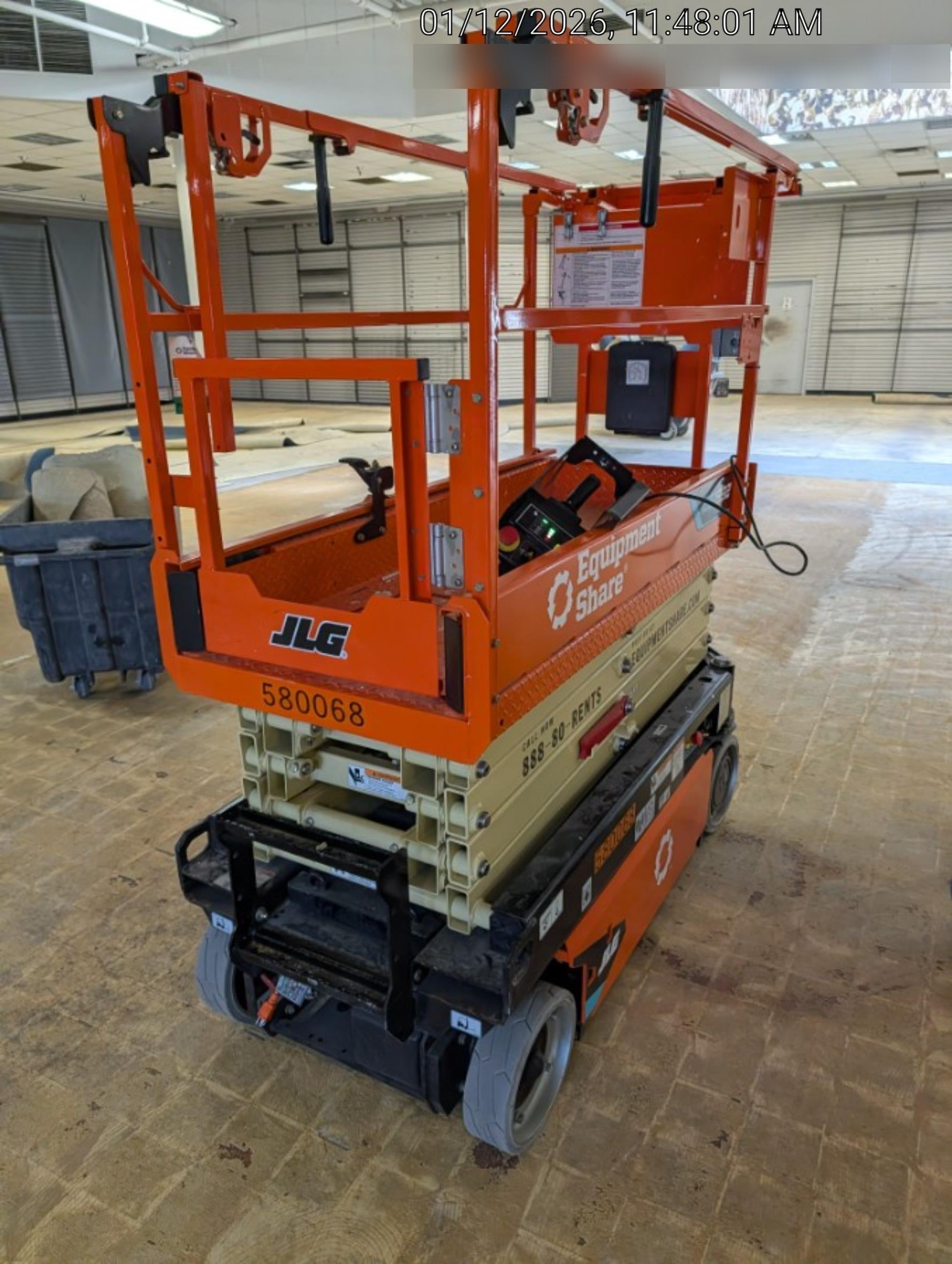 2025 JLG ES1932