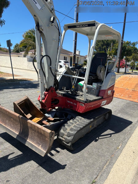 2022 TAKEUCHI TB235-2R