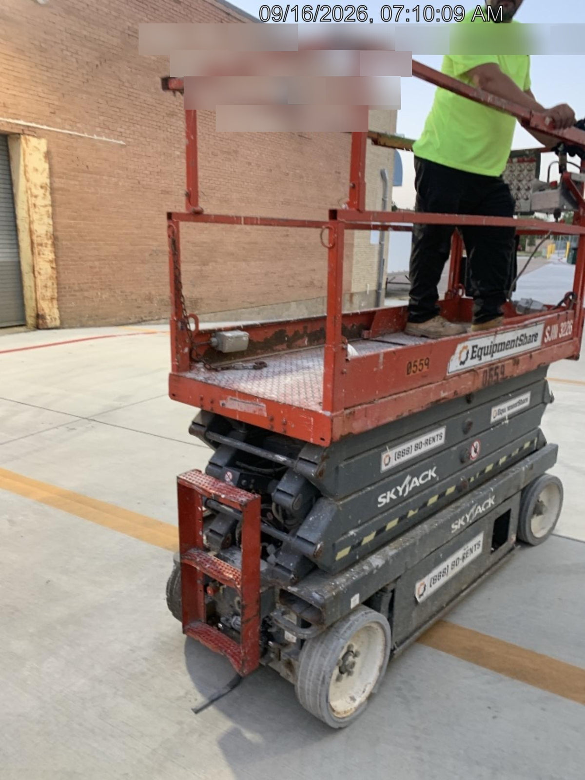 2015 Skyjack SJIII-3226 26' Scissor Lift