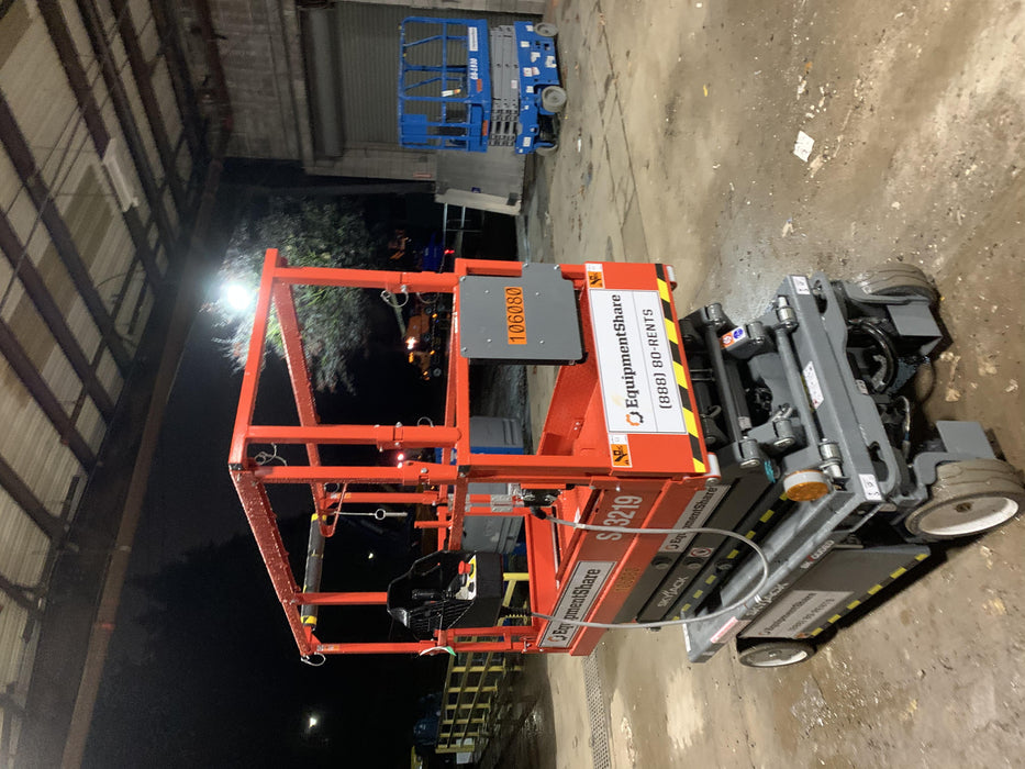 2020 Skyjack SJIII-3219 Solid NM Tires, Half height spring hinged entry gate, Dual Beacons, 800W Inverter