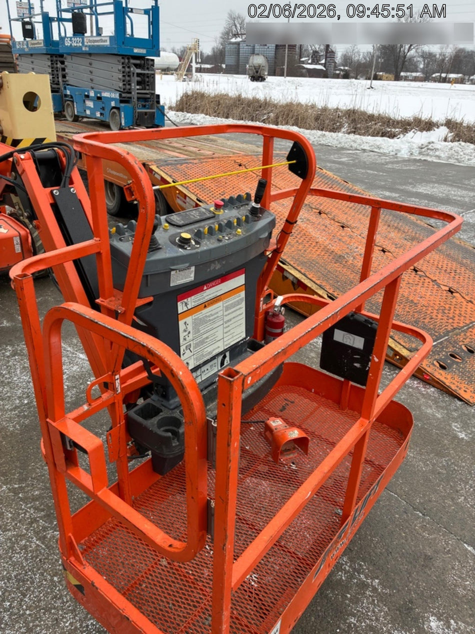 2022 JLG E450AJ