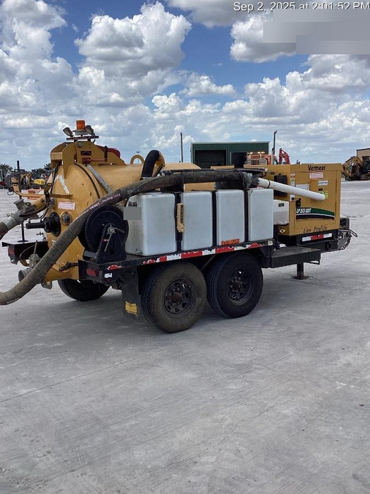2020 Vac-Tron LP573XDT 24 HP Kohler Diesel Engine (Tier 4 Final), Includes 500 Gallon Debris Tank w/ Hydraulic Tilt, two (2) 100 Gallon Water Tanks, Low Profile Torsion Axles (12,000 GVWR), Manual Jack