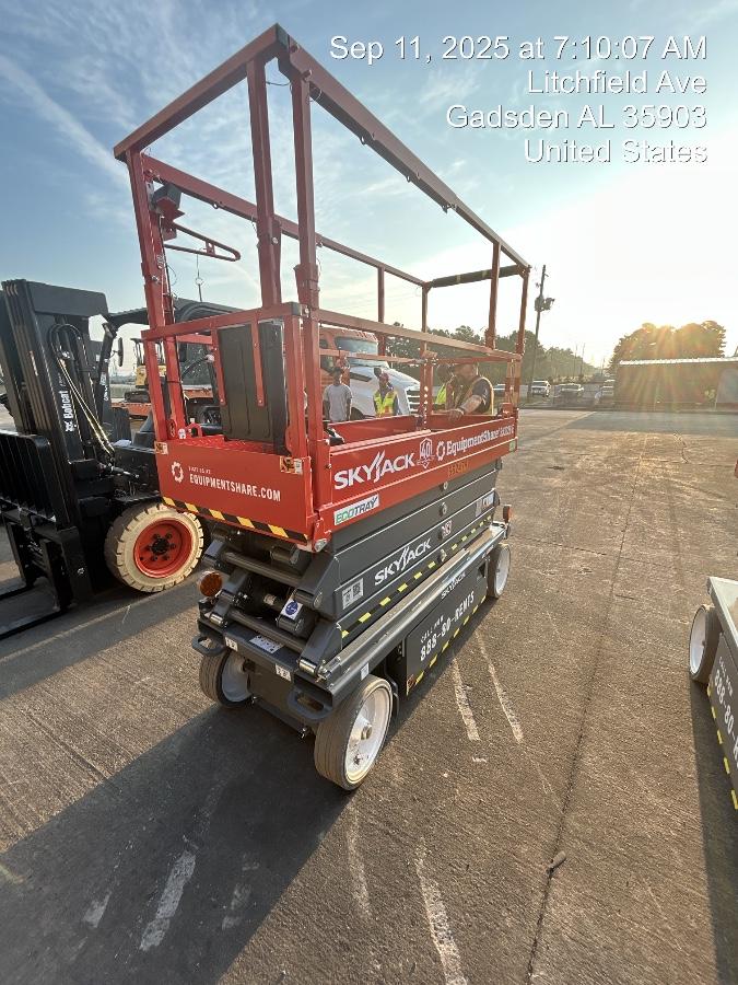 2025 SKYJACK SJ3226