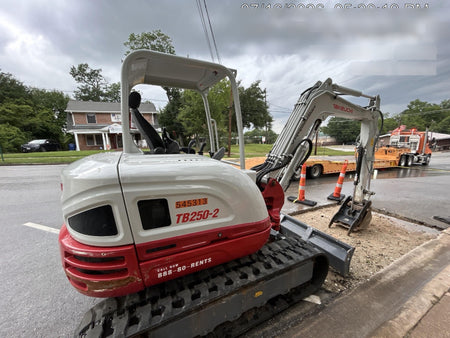 2025 TAKEUCHI TB250-2R