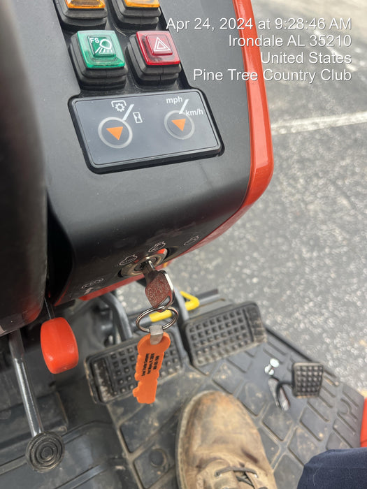 2024 KUBOTA M7060HD Canopy