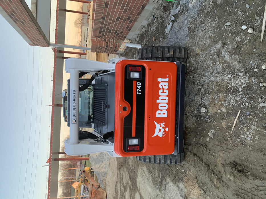 2021 BOBCAT T740