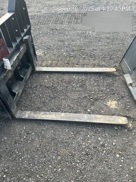 2023 ARROW MATERIAL HANDLING 48" Pallet Forks - Arrow
