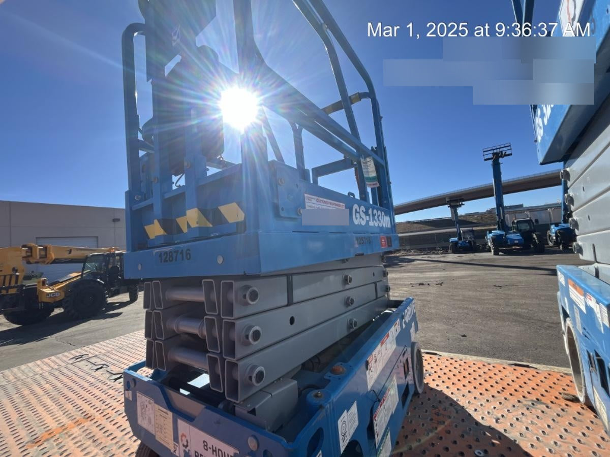 2021 GENIE GS-1330m