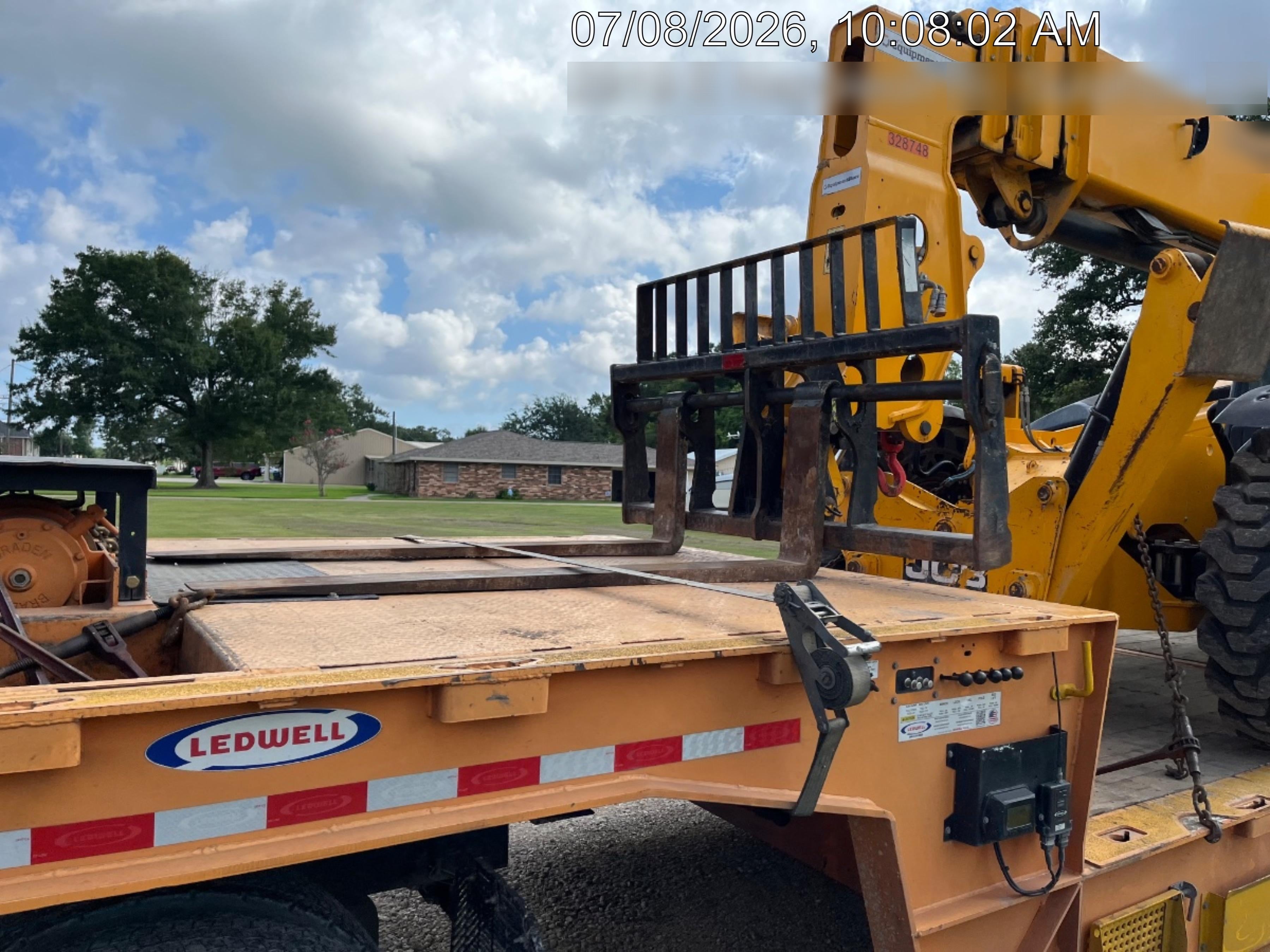 2023 JCB 510-56