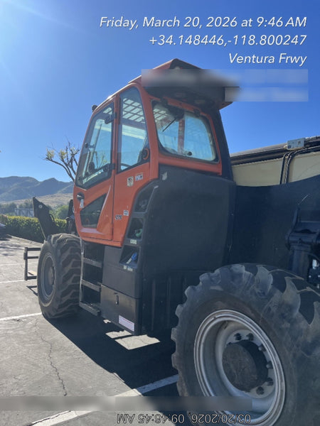 2019 JLG 1075