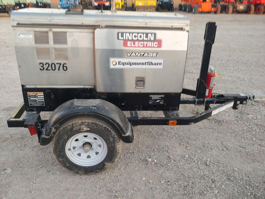 2019 Lincoln Electric Vantage 322 Welder Ready-Pak 3, Two wheel trailer, Fender and Light kit, Cable Rack