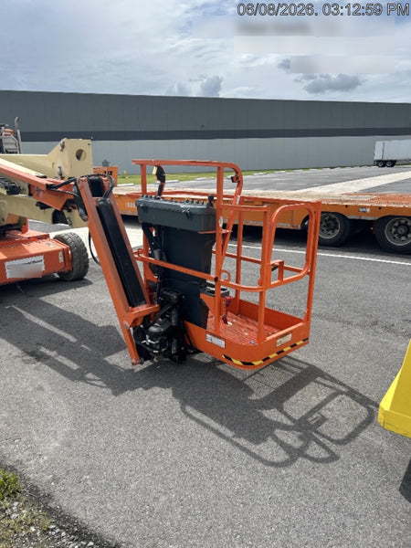 2021 JLG E450AJ