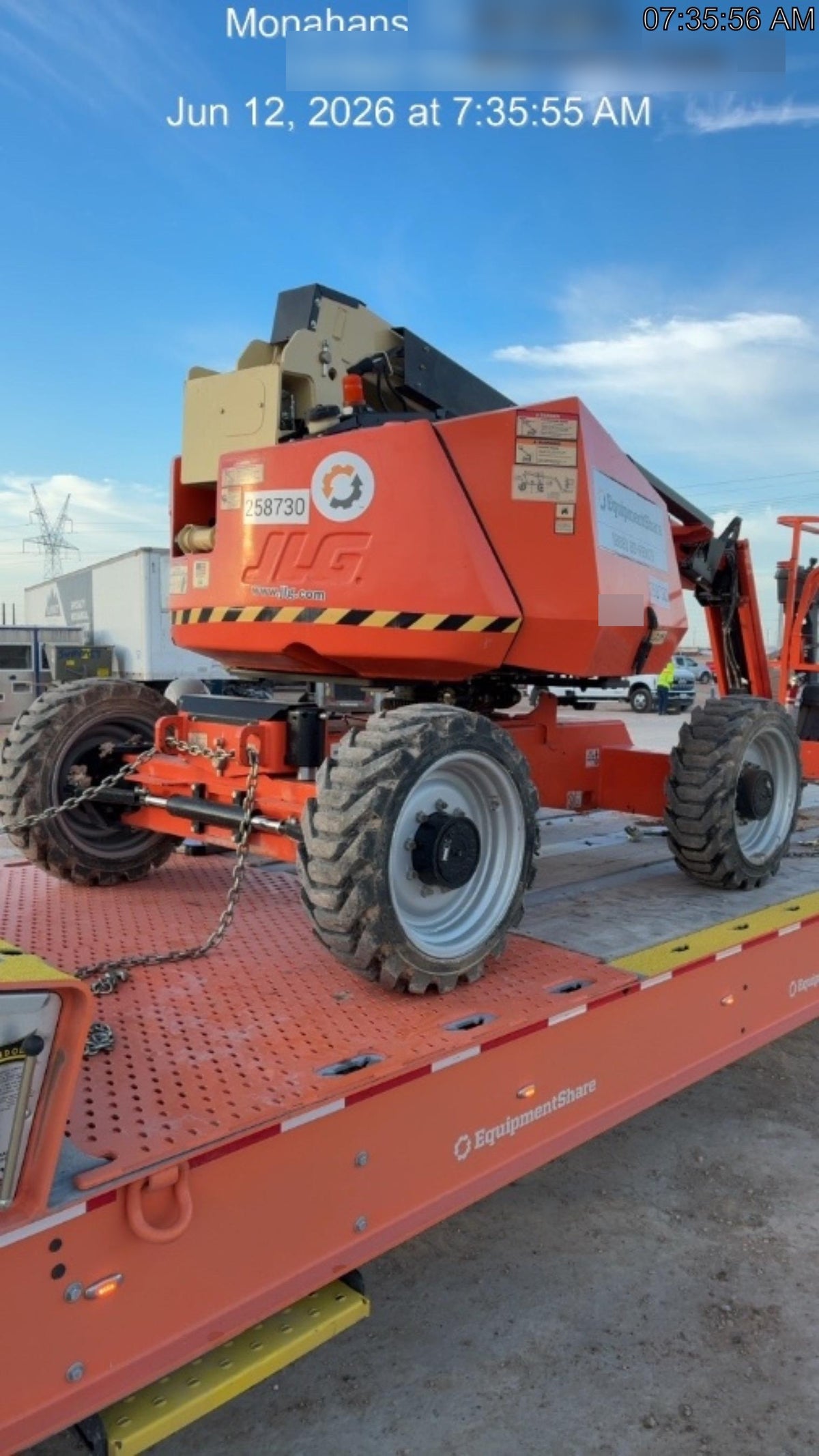 2022 JLG 340AJ