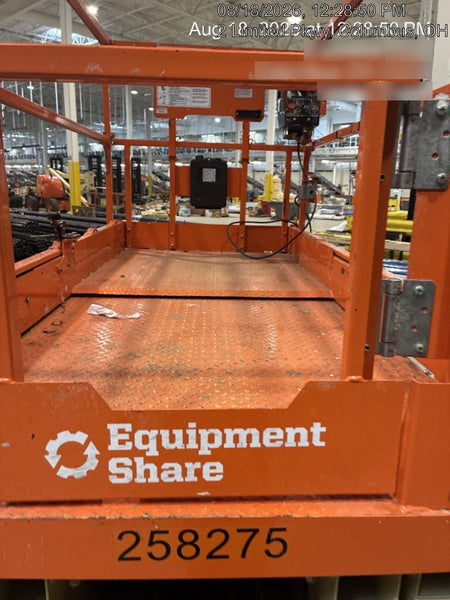 2022 JLG ES3246