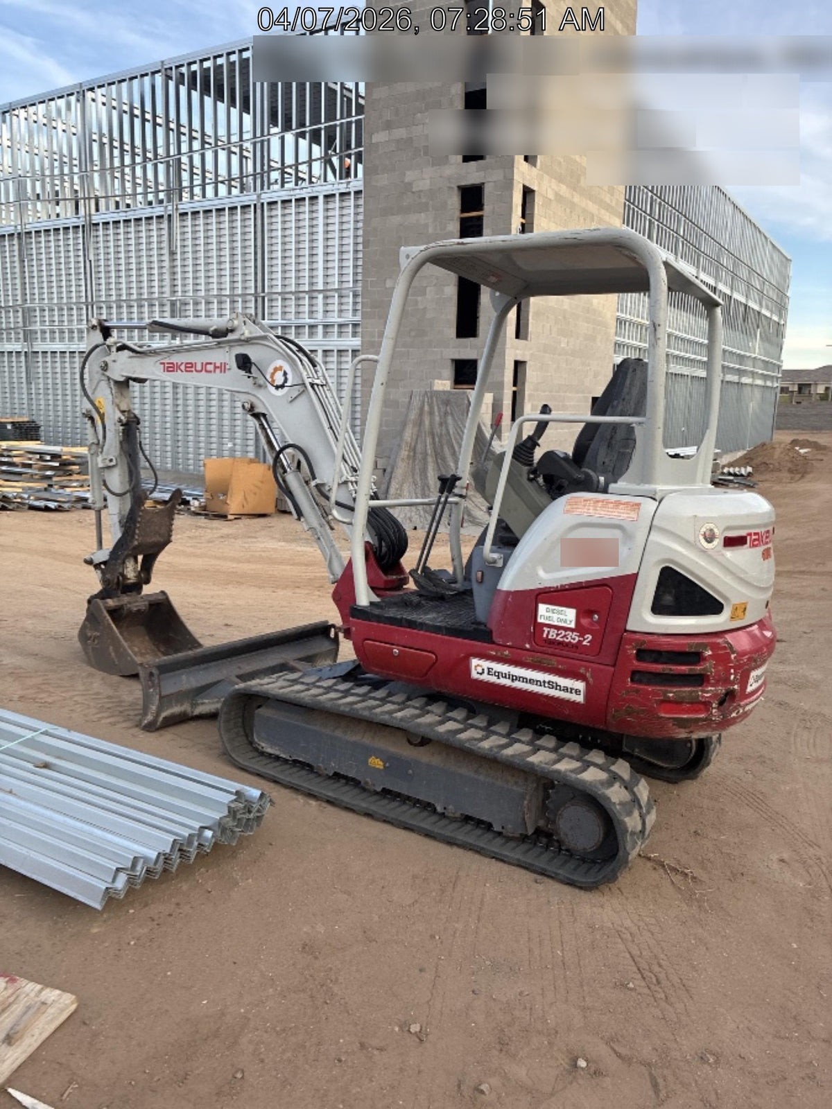 2020 TAKEUCHI TB235-2R