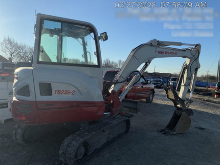 2024 TAKEUCHI TB235-2CR