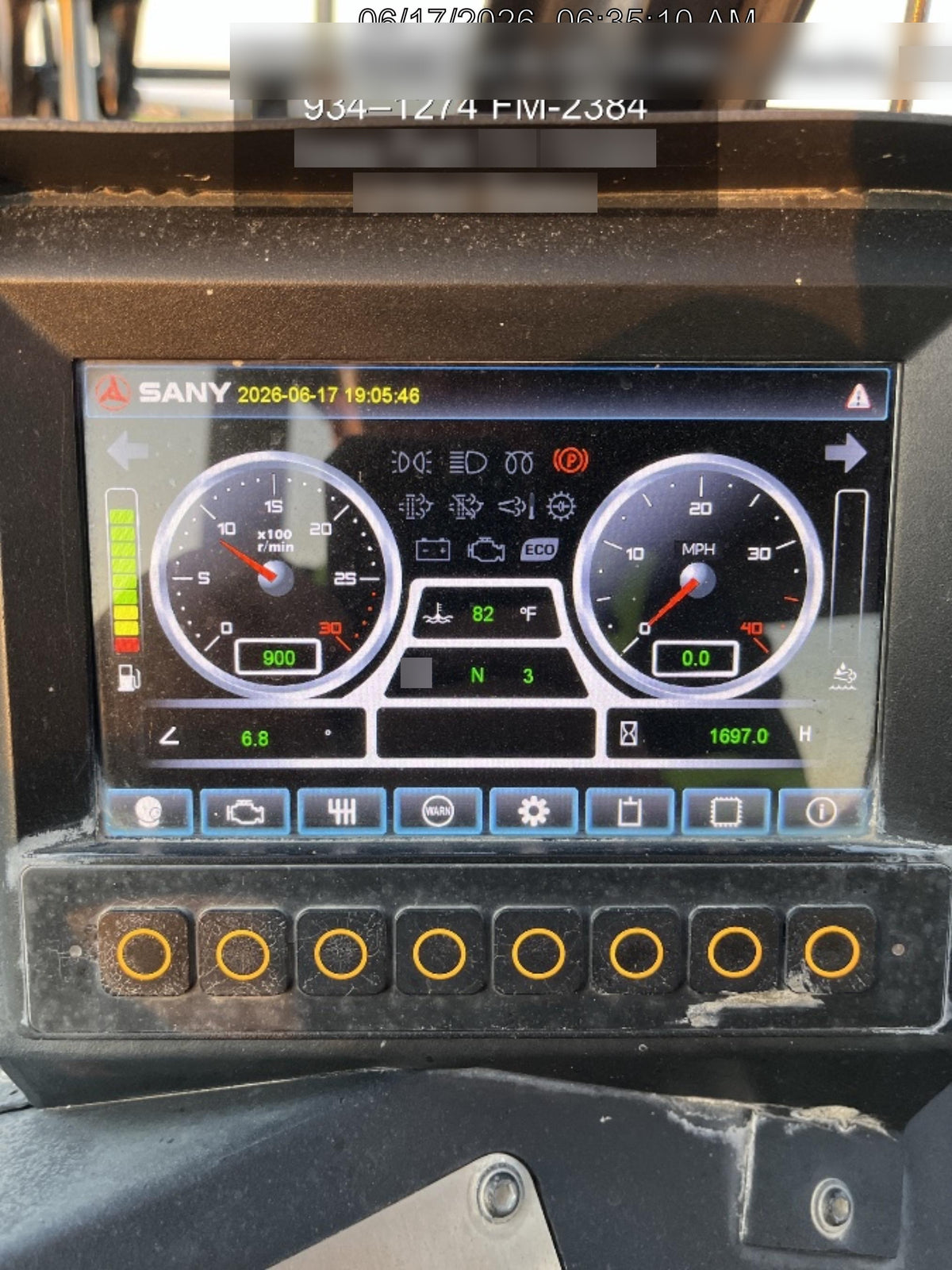 2021 SANY STH1056