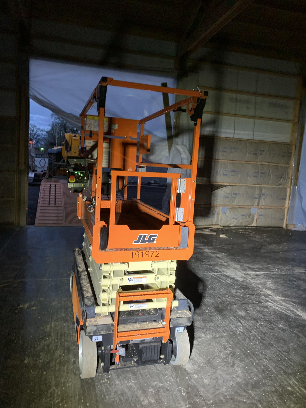 2021 JLG ES1932