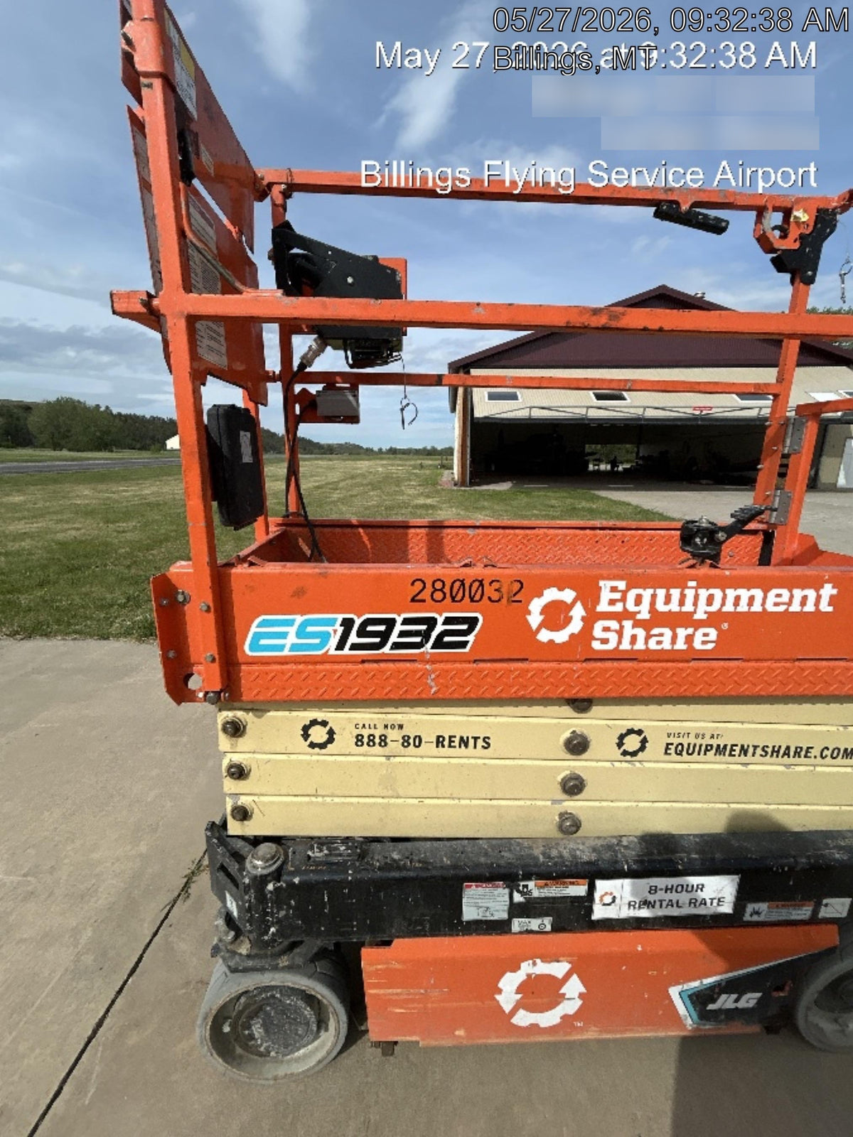 2022 JLG ES1932
