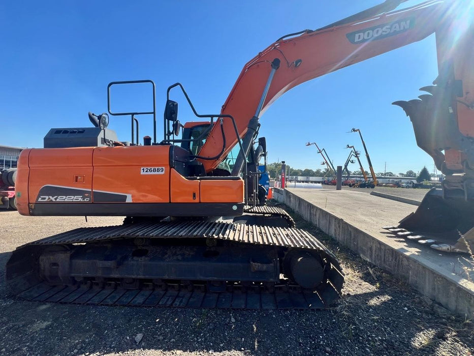 2021 DOOSAN DX225LC-5