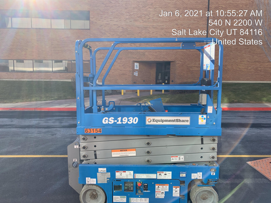 2020 Genie GS-1930 Solid Non Marking Tires, Beacon, Folding rails with half height swing gate