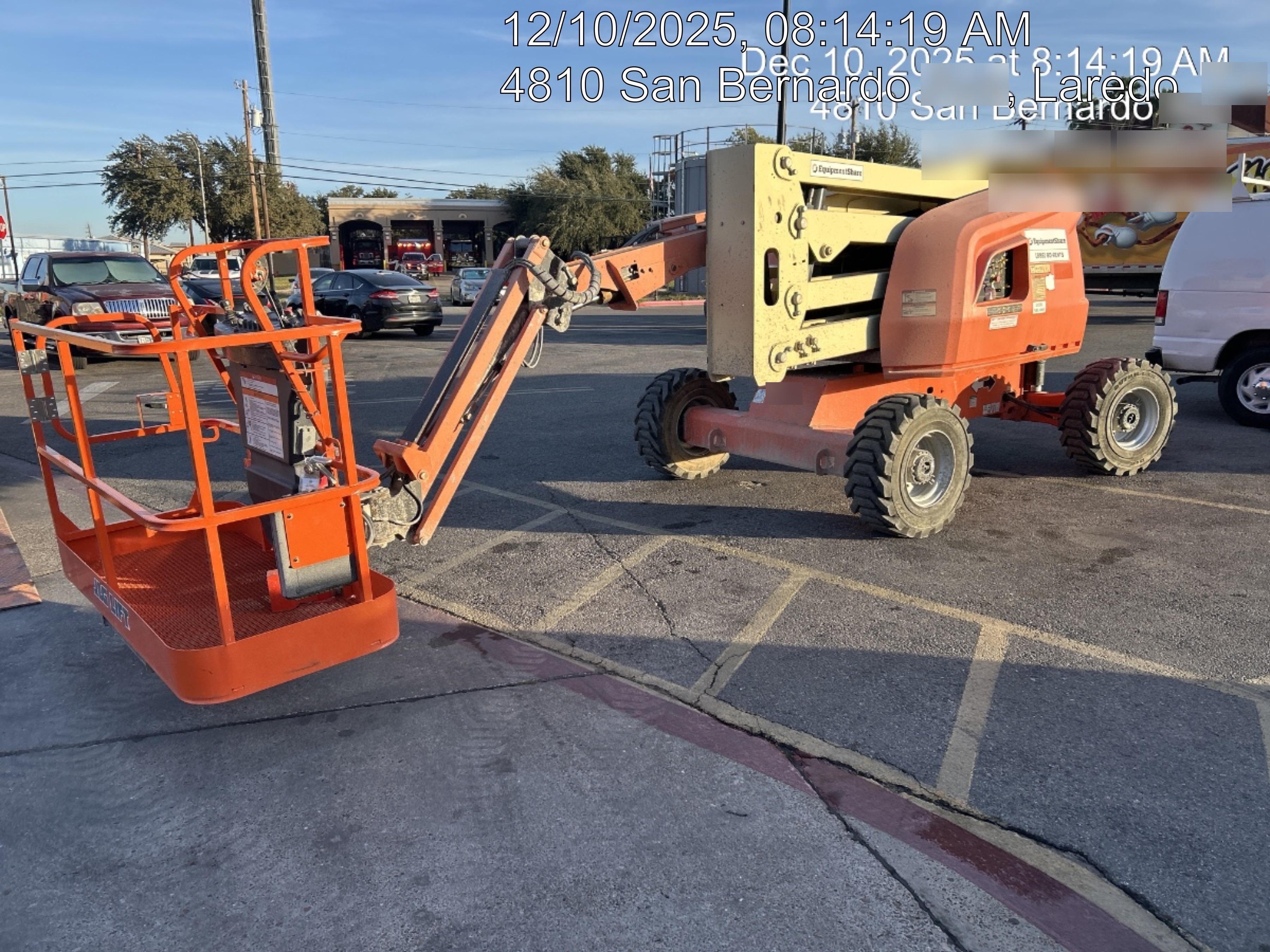 2019 JLG 450AJ