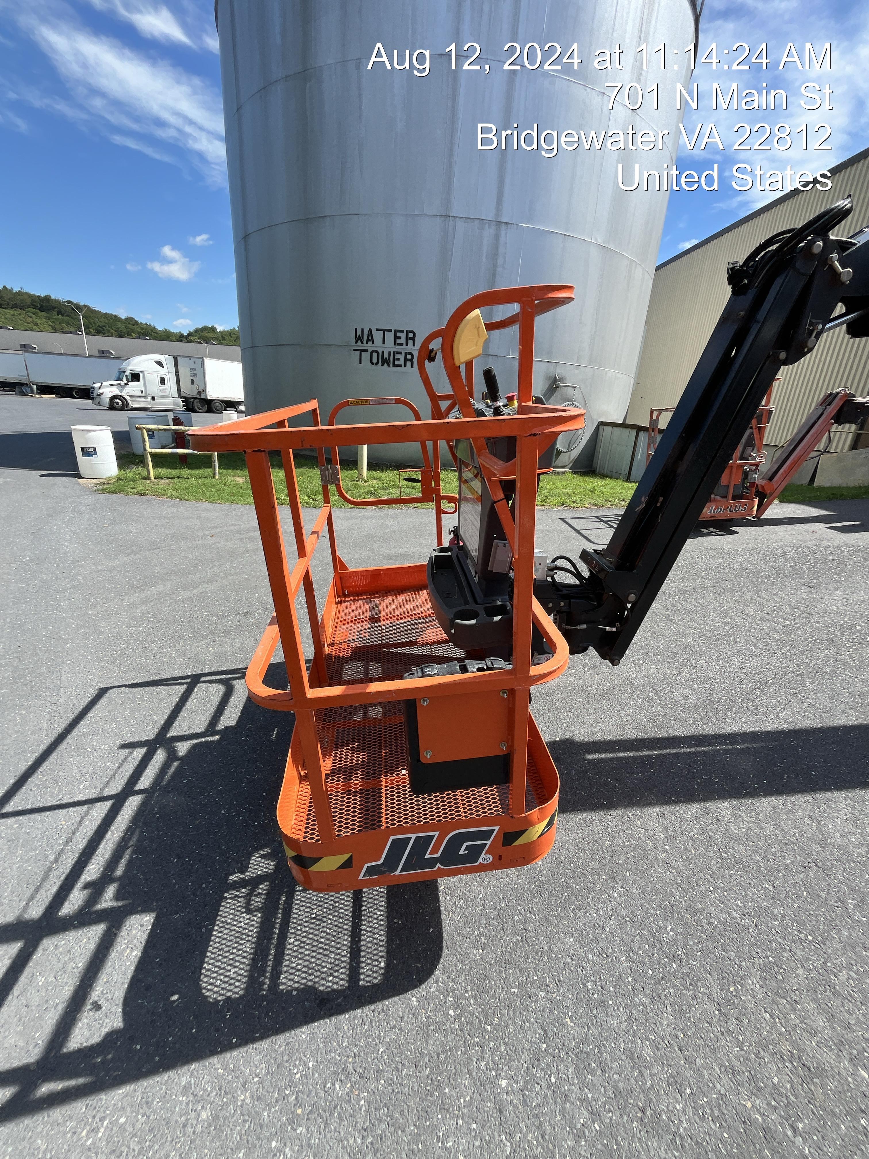 2023 JLG EC600SJ