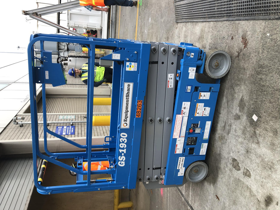 2019 Genie GS-1930 Half Height Swing Gate, 800W Inverter