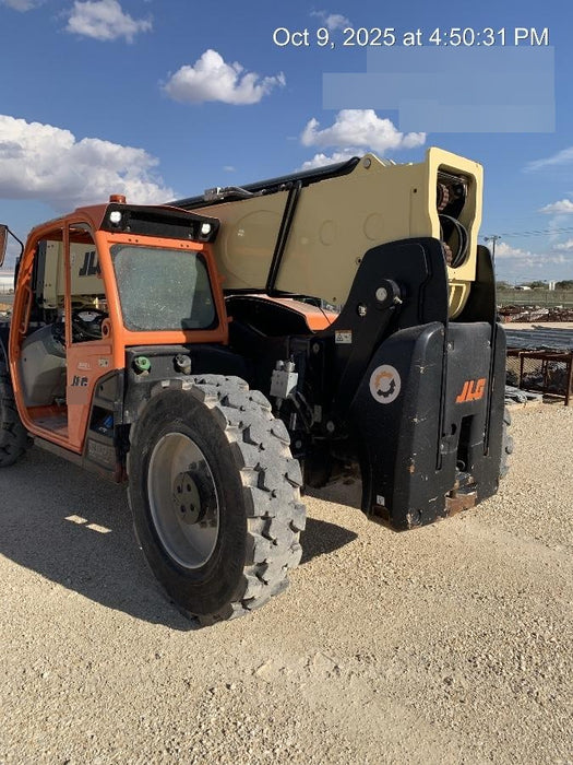 2019 JLG 1255 JLG 1255 T4F w/Open ROPS, Solid Tires, Work Lights/Beacon, 60" Carriage/Forks