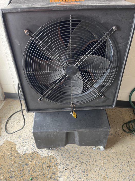 2022 BIG ASS FANS Cool Space 300