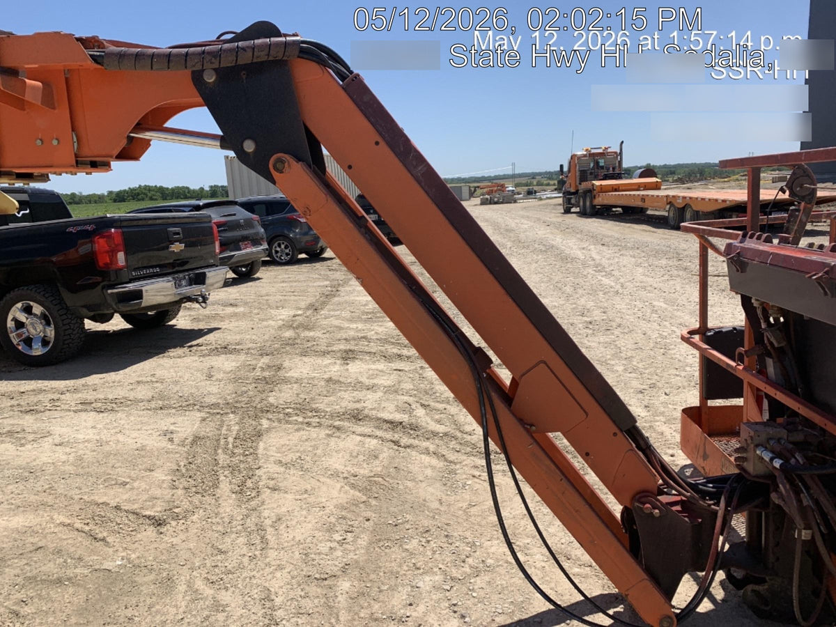 2019 JLG 660SJ