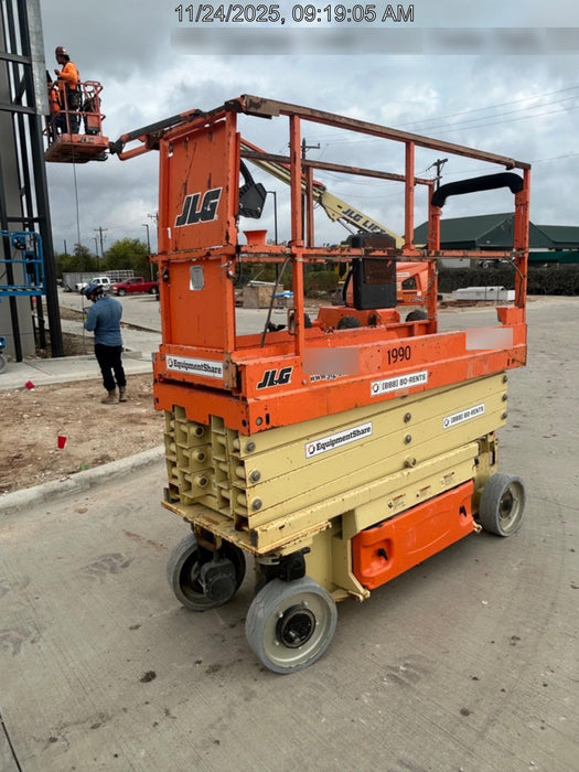 2016 JLG 2632ES