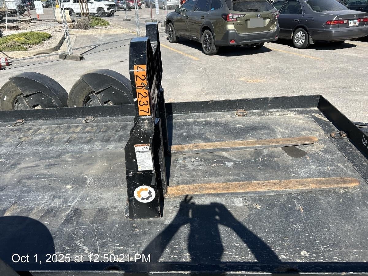 2022 ARROW MATERIAL HANDLING 48" Pallet Forks - Arrow