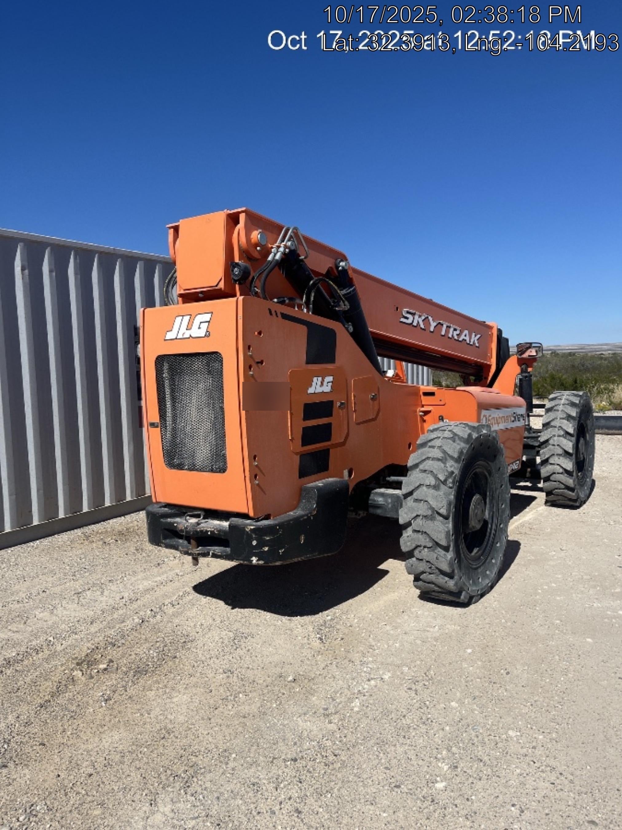 2018 SKYTRAK 8042
