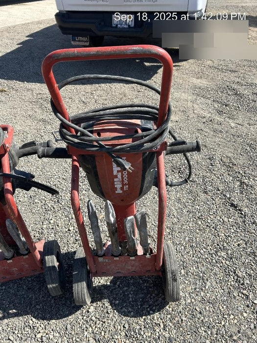 2020 HILTI TE 3000-AVR