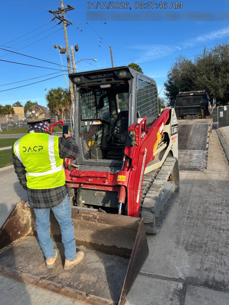 2023 TAKEUCHI TL8R2-CR