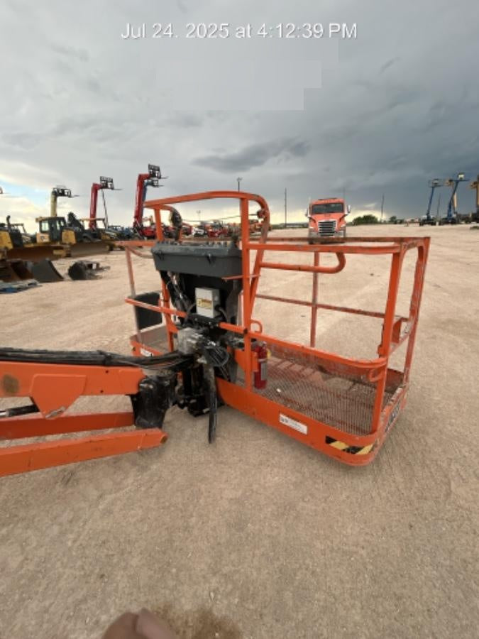2021 JLG 660SJ