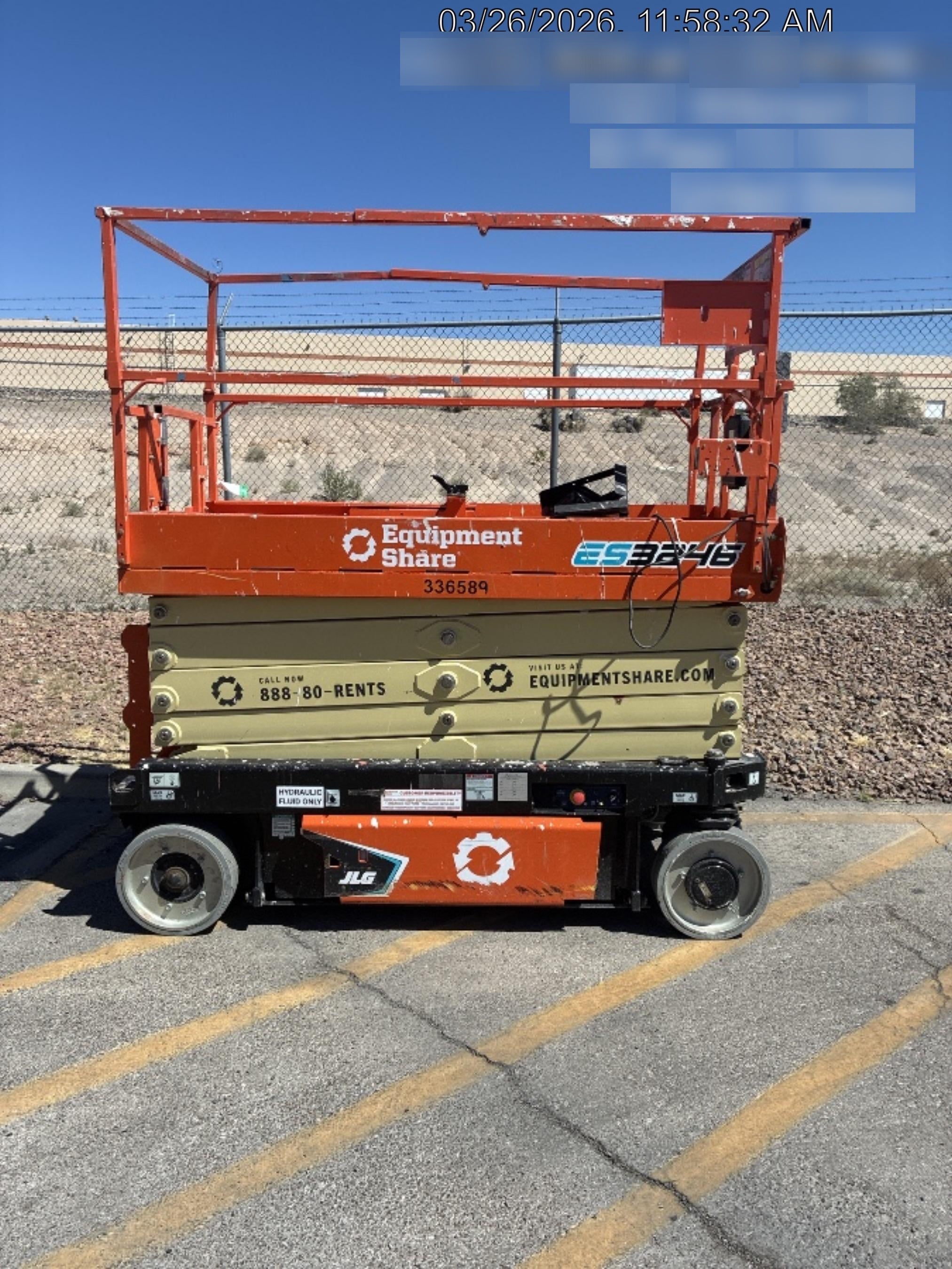 2023 JLG ES3246