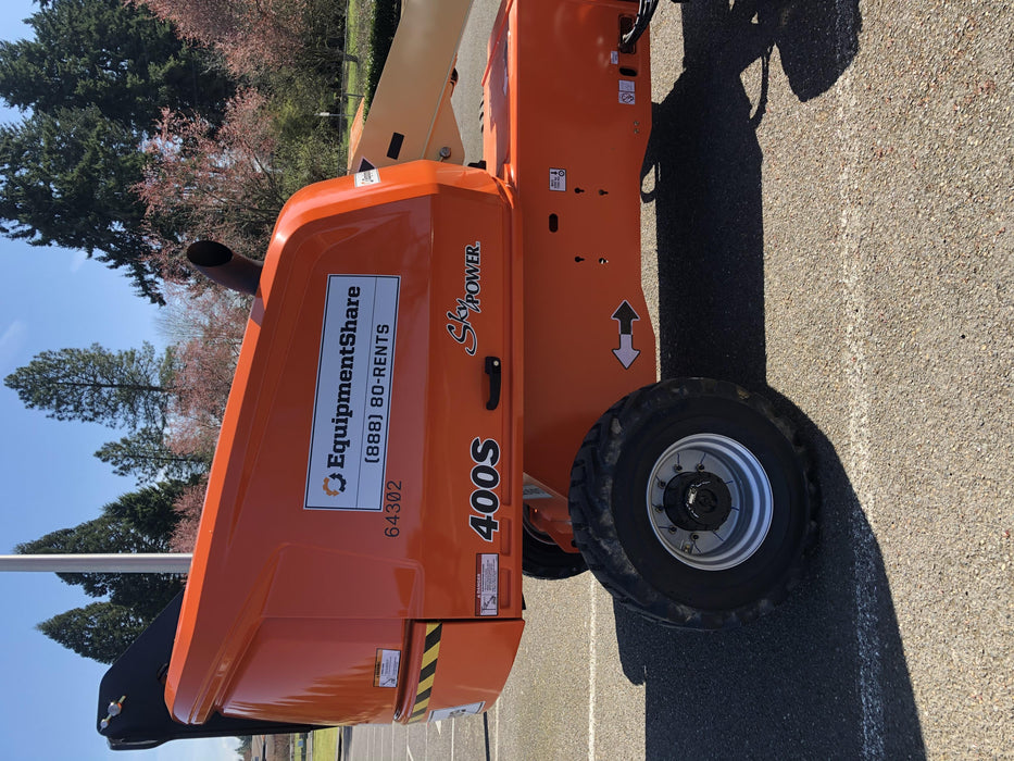 2020 JLG 400S